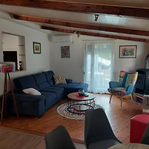 Apartman Cvita, Zára